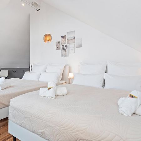 Stadtoase Fulda Mit Flair - Whirlpool, Balkon, 2Xparkplaetze, Highspeed Wlan Buitenkant foto